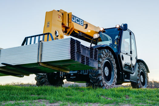 510 42 telescopic handler image