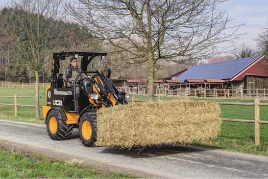 EDU-jcb 403 - SIMA 2019