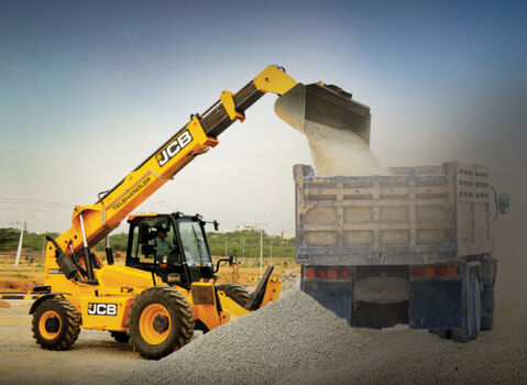 Telehandler Loading unoading bucket 1050x768pix