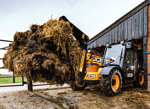 Telehandler unloading bagasse